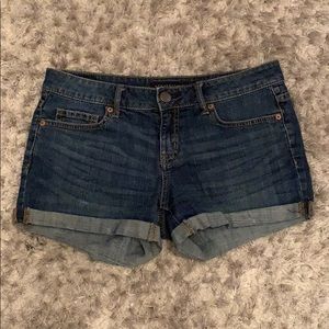 Dark wash midi shorts